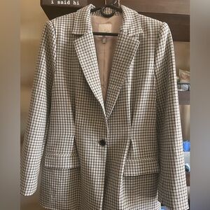 Joie Women’s blazer, size 12. Excellent used condition. Barely worn.